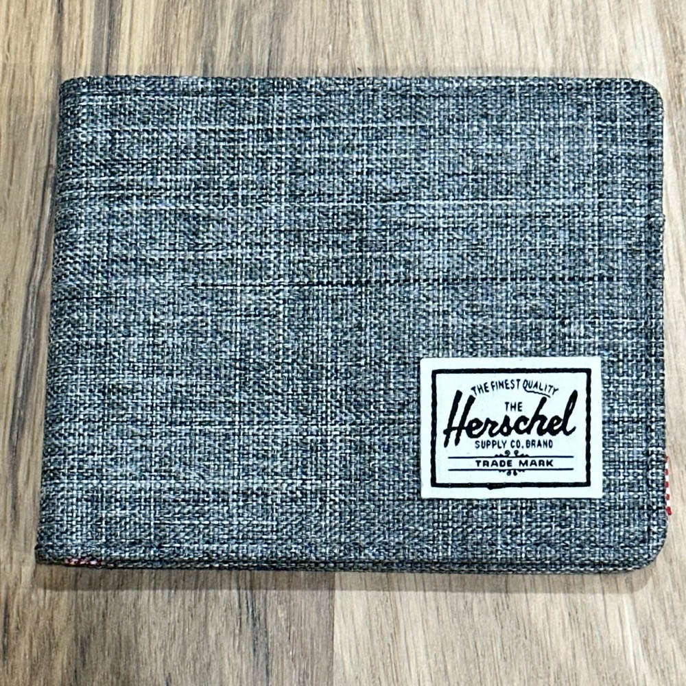 Herschel Supply Company Black and White Card Holder